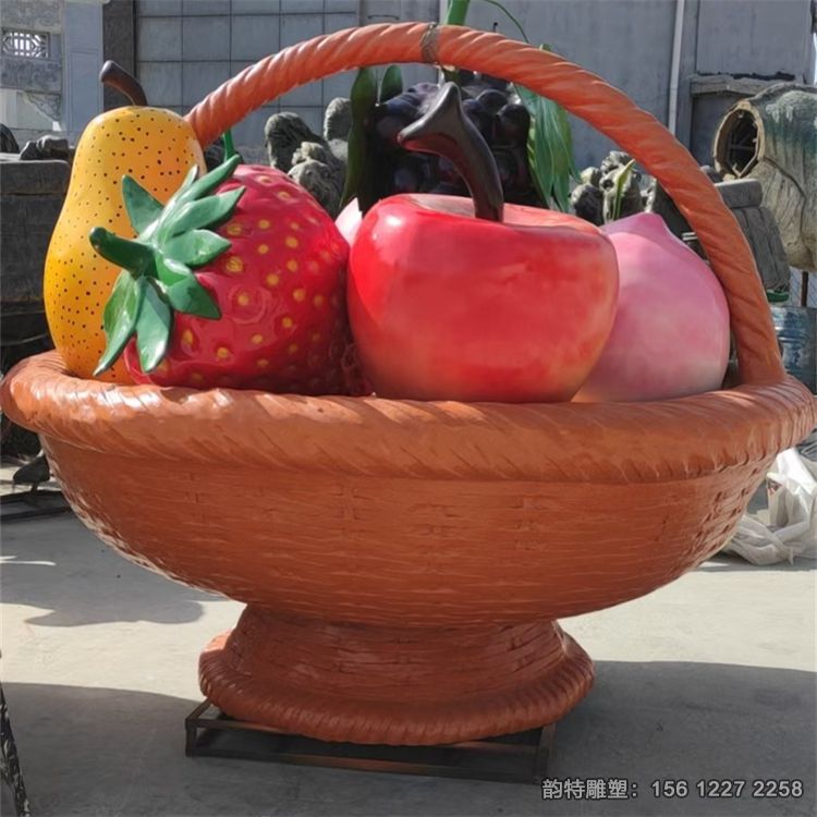 大型水果籃子雕塑，仿真水果雕塑制作廠家
