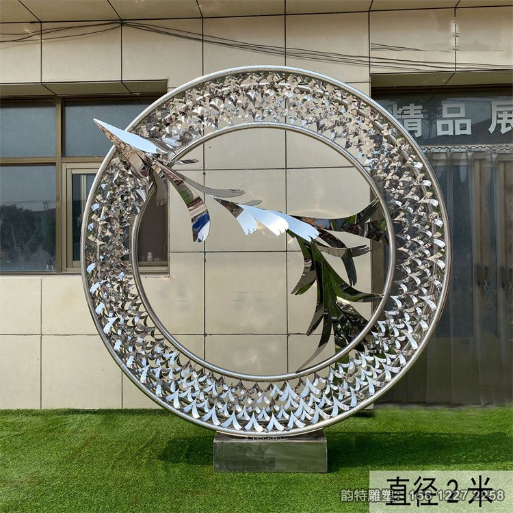 不銹鋼月亮圓環雕塑09