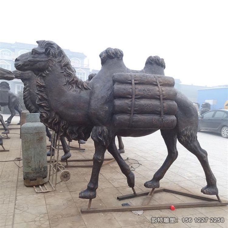 大型鑄銅駱駝雕塑，商人騎駱駝雕塑
