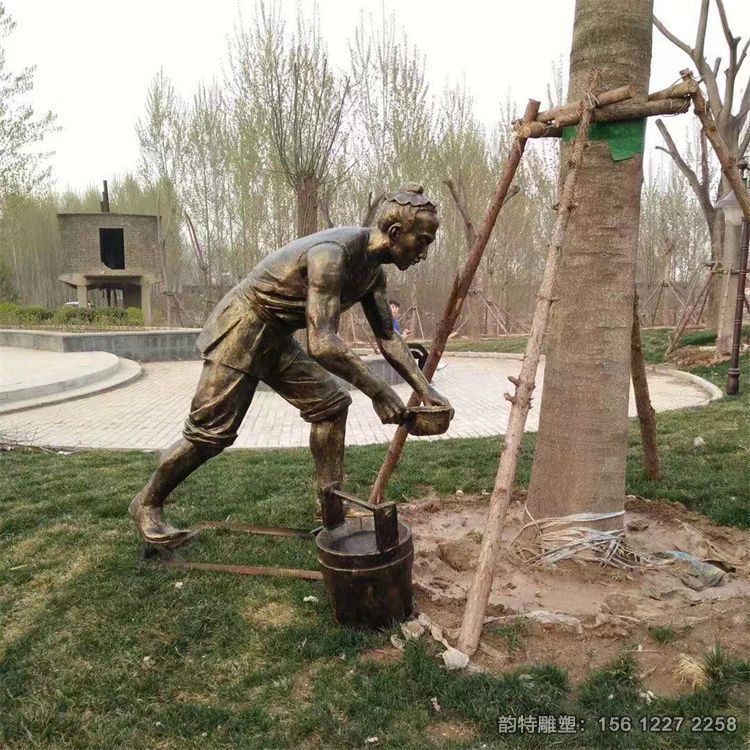 農耕主題雕塑圖，玻璃鋼農民豐收雕塑