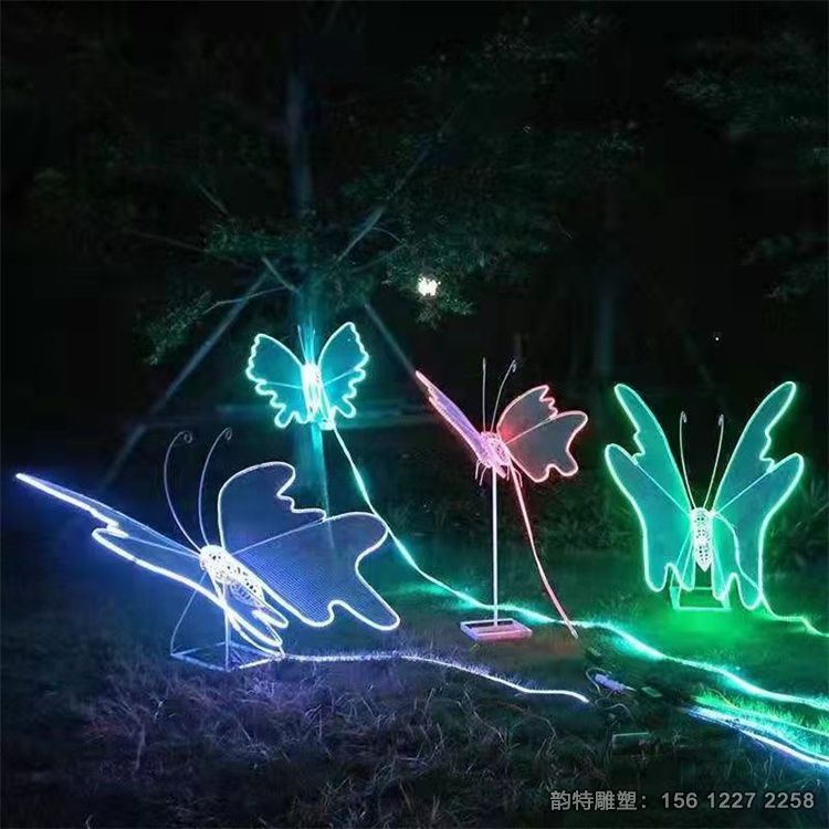 052